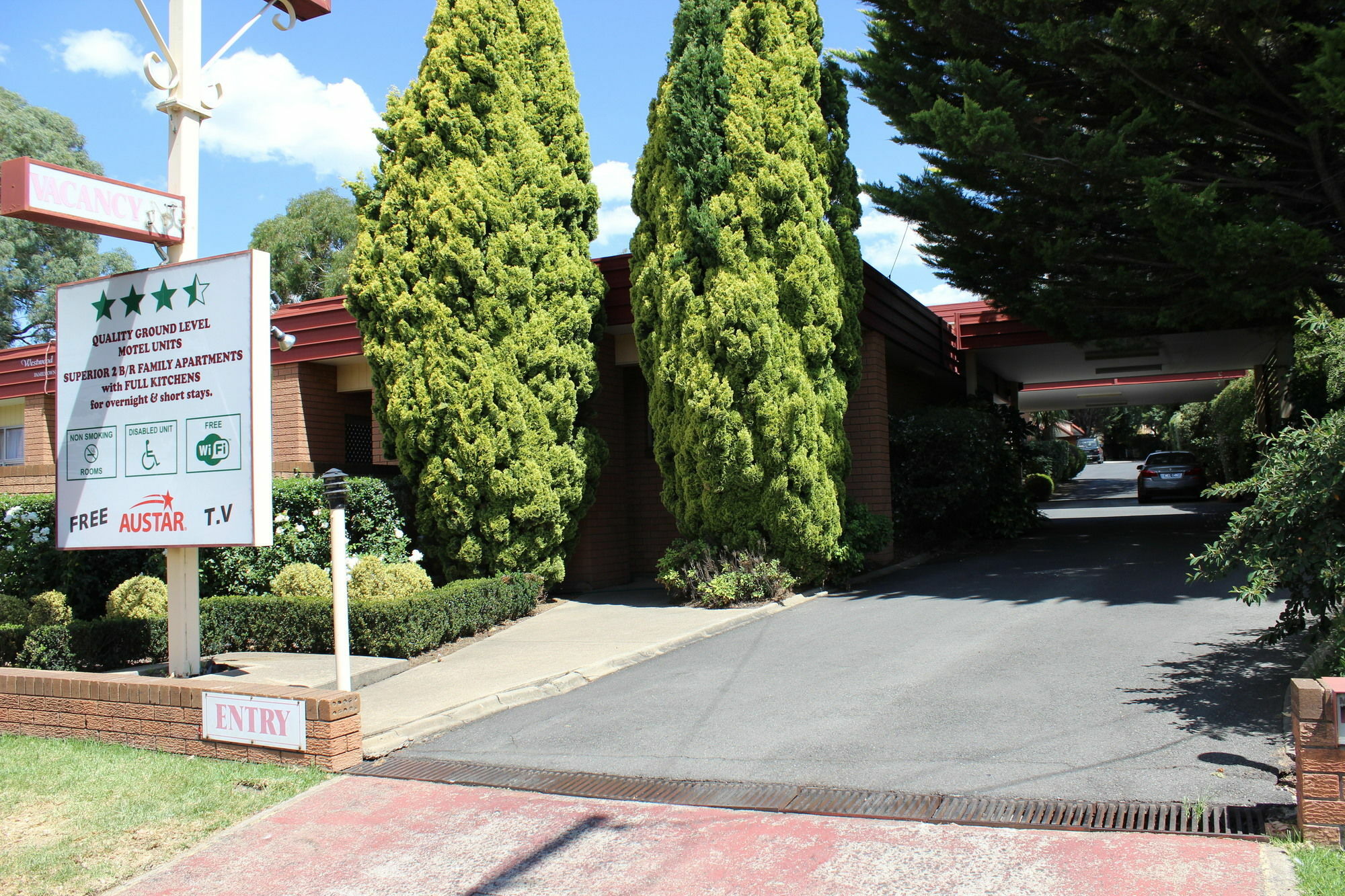 Westwood Motor Inn Armidale Exterior photo